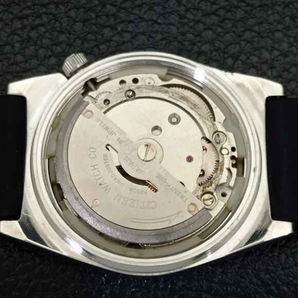 Vintage 1976 Citizen Automatic Mens Silver Watch W/daydate & Radium accents - Picture 9 of 9
